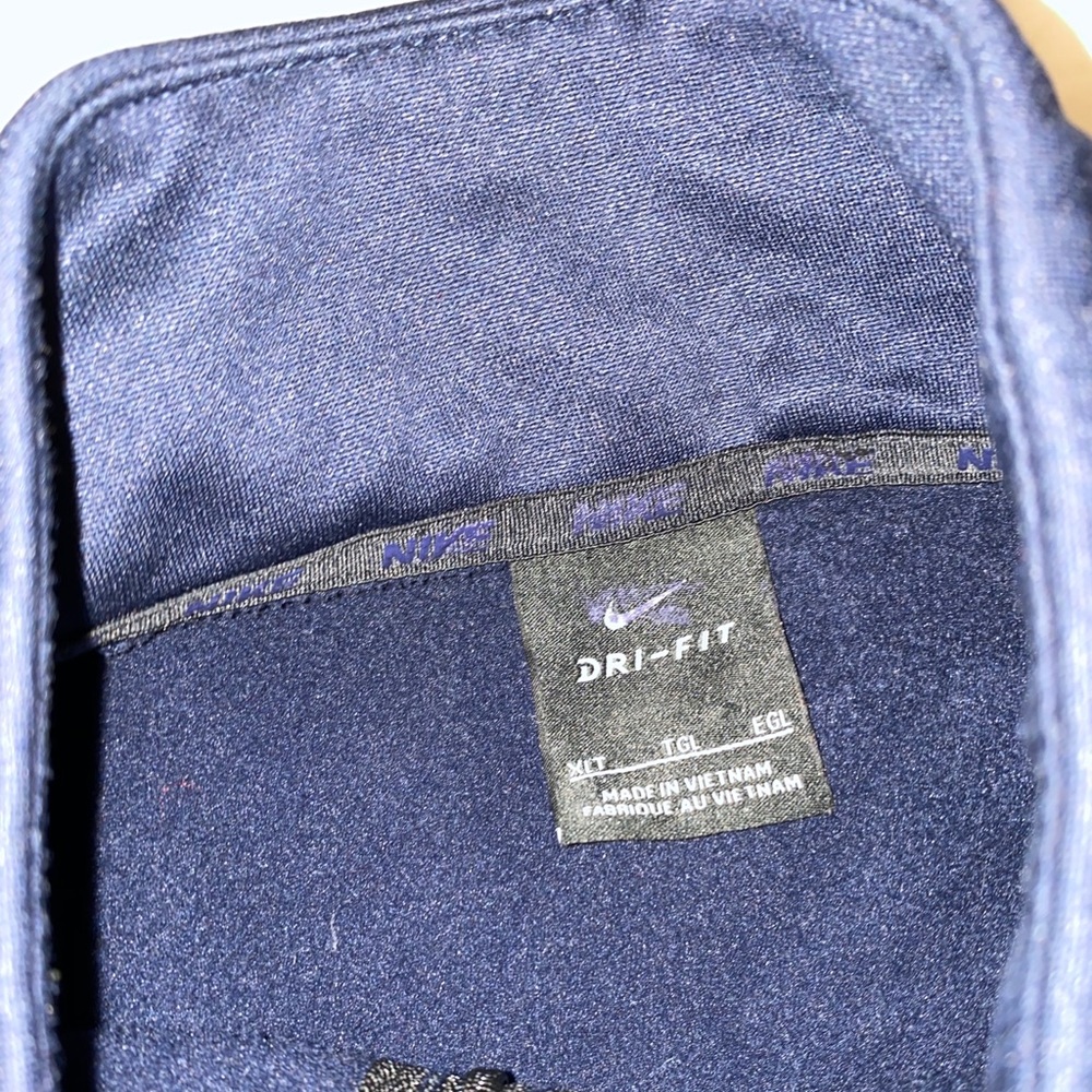Nike - Picture 6 of 6